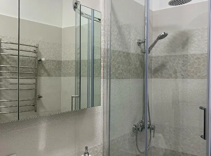 Modern Apartamento Leópolis