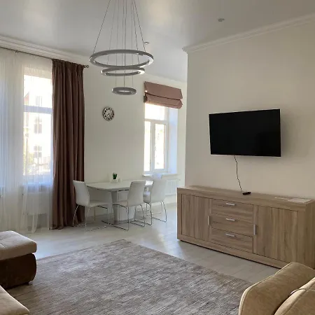 Modern Apartment *
